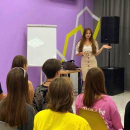 Специалисты провели акцию "Правильный выбор" с молодежью станицы Гостагаевской 