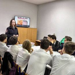 Сотрудники Горбольницы проводят встречи с молодежью Сотрудники Горбольницы проводят встречи с молодежью
