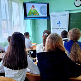 Учащиеся школы №7 в проекте "Путь в медицину"