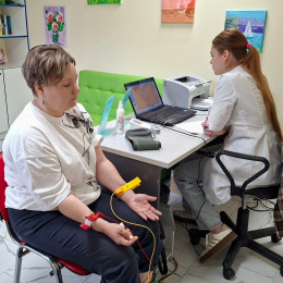 Здоровье в приоритете: специалисты Городской больницы Анапы провели обследование для подопечных БАНО «Капельки добра» Здоровье в приоритете: специалисты Городской больницы Анапы провели обследование для подопечных БАНО «Капельки добра»