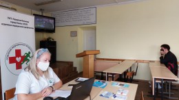 Студентам Анапы рассказали о вейпах Студентам Анапы рассказали о вейпах